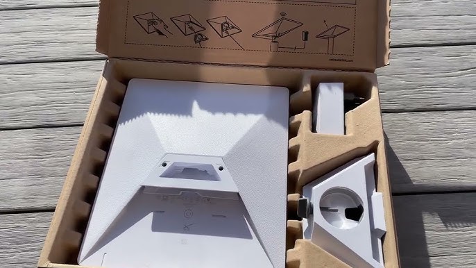 Unboxing Starlink Mini